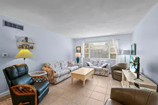 400 S Cypress Rd, Pompano Beach, FL 33060 - Photo 25