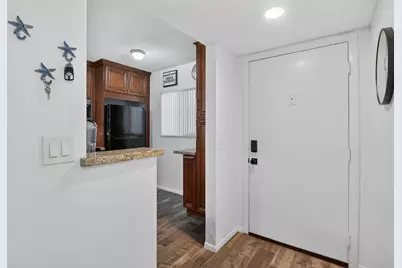 5280 Las Verdes Circle #216, Delray Beach, FL 33484 - Photo 7