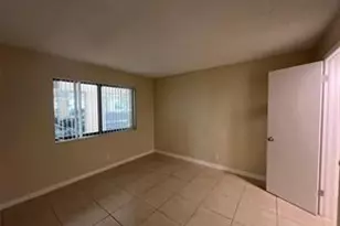 8040 Hampton Blvd, North Lauderdale, FL 33068 - Photo 11
