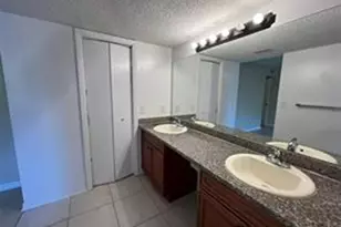 8040 Hampton Blvd, North Lauderdale, FL 33068 - Photo 43