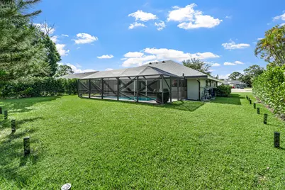 13471 Barberry Drive, Wellington, FL 33414 - Photo 25