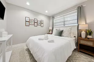 2507 NW 8th Ave, Wilton Manors, FL 33311 - Photo 13