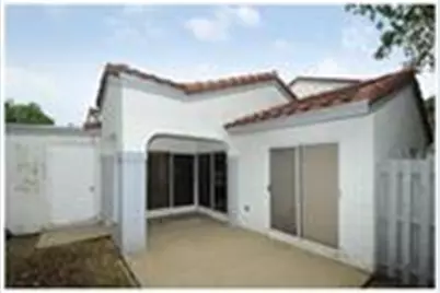 1371 Cottonwood Circle, Weston, FL 33326 - Photo 3