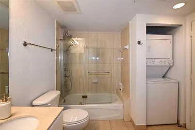 1750 N Bayshore Drive #2403, Miami, FL 33132 - Photo 15