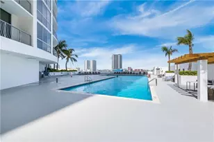 1750 N Bayshore Dr, Miami, FL 33132 - Photo 21
