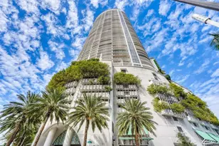 1750 N Bayshore Dr, Miami, FL 33132 - Photo 29