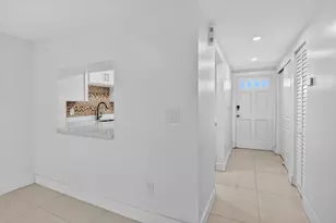 10110 Boca Entrada Blvd, Boca Raton, FL 33428 - Photo 5