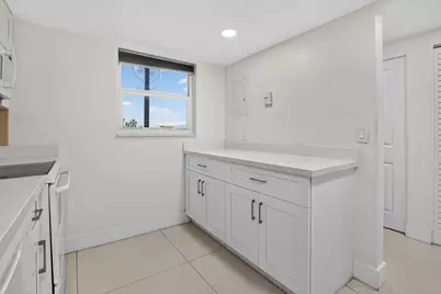 10110 Boca Entrada Boulevard #305, Boca Raton, FL 33428 - Photo 3