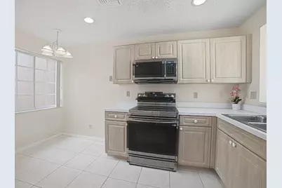 8596 Jade Drive, Tamarac, FL 33321 - Photo 11
