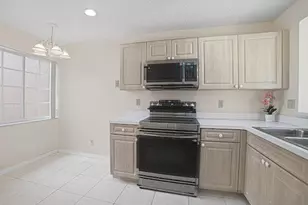 8596 Jade Dr, Tamarac, FL 33321 - Photo 11