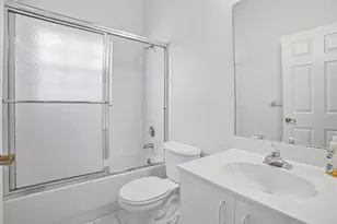 8596 Jade Dr, Tamarac, FL 33321 - Photo 27