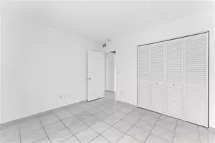 6705 W 26th Dr, Hialeah, FL 33016 - Photo 11