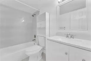 6705 W 26th Dr, Hialeah, FL 33016 - Photo 13