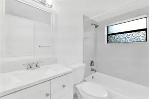 6705 W 26th Dr, Hialeah, FL 33016 - Photo 9