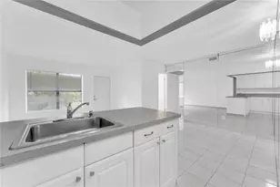 6705 W 26th Dr, Hialeah, FL 33016 - Photo 5