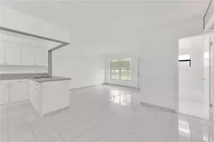 6705 W 26th Dr, Hialeah, FL 33016 - Photo 7