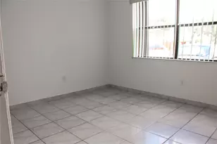6705 W 26th Dr, Hialeah, FL 33016 - Photo 15