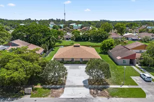 1262 The 12th Fairway, Wellington, FL 33414 - Photo 5