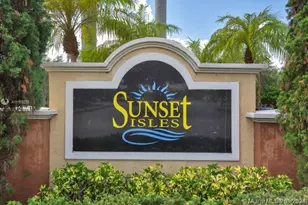 10360 Fox Trail Rd S, Royal Palm Beach, FL 33411 - Photo 1