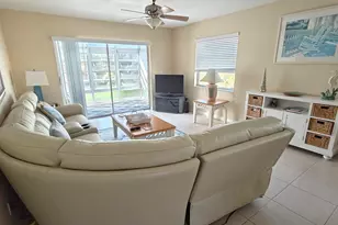 2950 SE Ocean Blvd, Stuart, FL 34996 - Photo 5