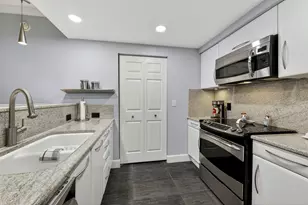 511 Lucerne Ave, Lake Worth Beach, FL 33460 - Photo 13
