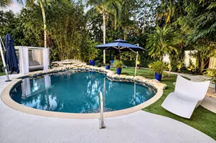 233 Pershing Way, West Palm Beach, FL 33401 - Photo 3