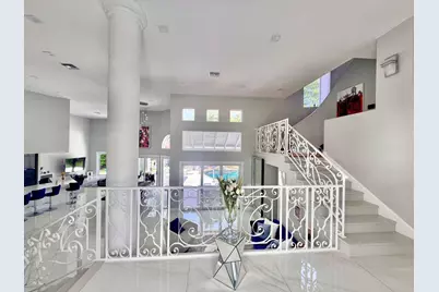 233 Pershing Way, West Palm Beach, FL 33401 - Photo 9