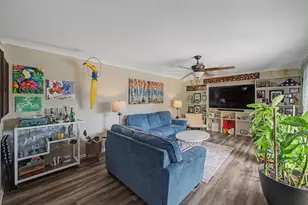 310 Buttonwood Ln, Boynton Beach, FL 33436 - Photo 9