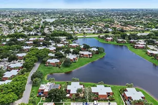 310 Buttonwood Ln, Boynton Beach, FL 33436 - Photo 17