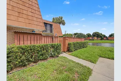 310 Buttonwood Lane #B, Boynton Beach, FL 33436 - Photo 19