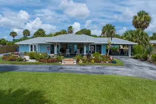 1711 S Indian River Dr, Fort Pierce, FL 34950 - Photo 1