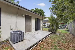 4726 Summit Blvd, West Palm Beach, FL 33415 - Photo 13