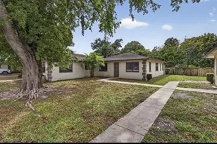 4726 Summit Blvd, West Palm Beach, FL 33415 - Photo 9