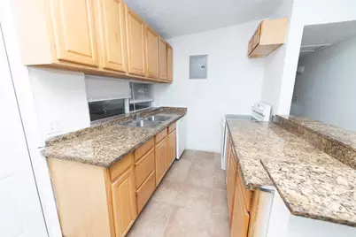 205 NW 33rd Avenue, Lauderhill, FL 33311 - Photo 17