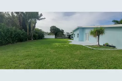 1529 Thumb Point Drive, Fort Pierce, FL 34949 - Photo 9