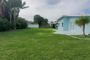 1529 Thumb Point Dr, Fort Pierce, FL 34949 - Photo 9