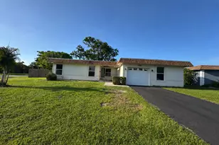 7816 NW 70th Terrace, Tamarac, FL 33321 - Photo 3