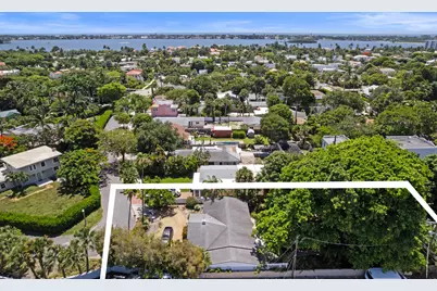 330 Marlborough Place, West Palm Beach, FL 33405 - Photo 3