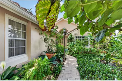 526 Misty Oaks Drive, Pompano Beach, FL 33069 - Photo 3