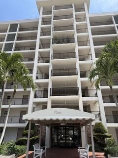 3100 N Palm Aire Dr #410 main architectural view