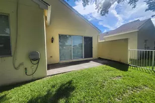 130 Newberry Ln, Royal Palm Beach, FL 33414 - Photo 25
