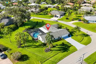 2001 SE Allamanda Dr, Port Saint Lucie, FL 34952 - Photo 3