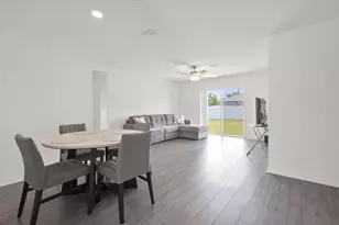 920 SW Castaneda Ln, Port Saint Lucie, FL 34953 - Photo 39