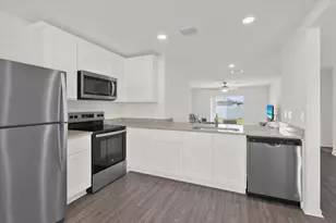 920 SW Castaneda Ln, Port Saint Lucie, FL 34953 - Photo 41