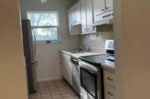 7293 W Oakridge Cir, Lake Worth, FL 33462 - Photo 5
