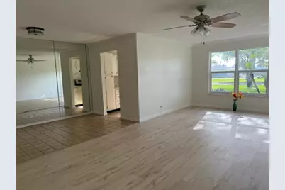 7293 W Oakridge Circle, Lake Worth, FL 33462 - Photo 11
