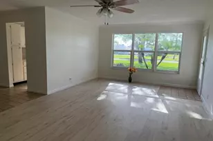 7293 W Oakridge Cir, Lake Worth, FL 33462 - Photo 23