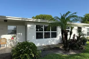 7293 W Oakridge Cir, Lake Worth, FL 33462 - Photo 25