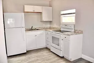 305 Cypress Dr, Lake Park, FL 33403 - Photo 17