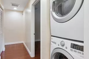 1912 SW 60th Ave, North Lauderdale, FL 33068 - Photo 25
